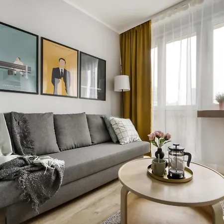 Centre By Arrenda Варшава