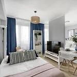 Centre By Arrenda *